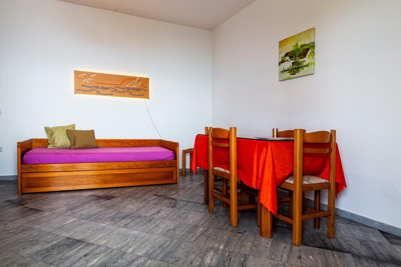 Iris Apartments Chrani Eksteriør bilde